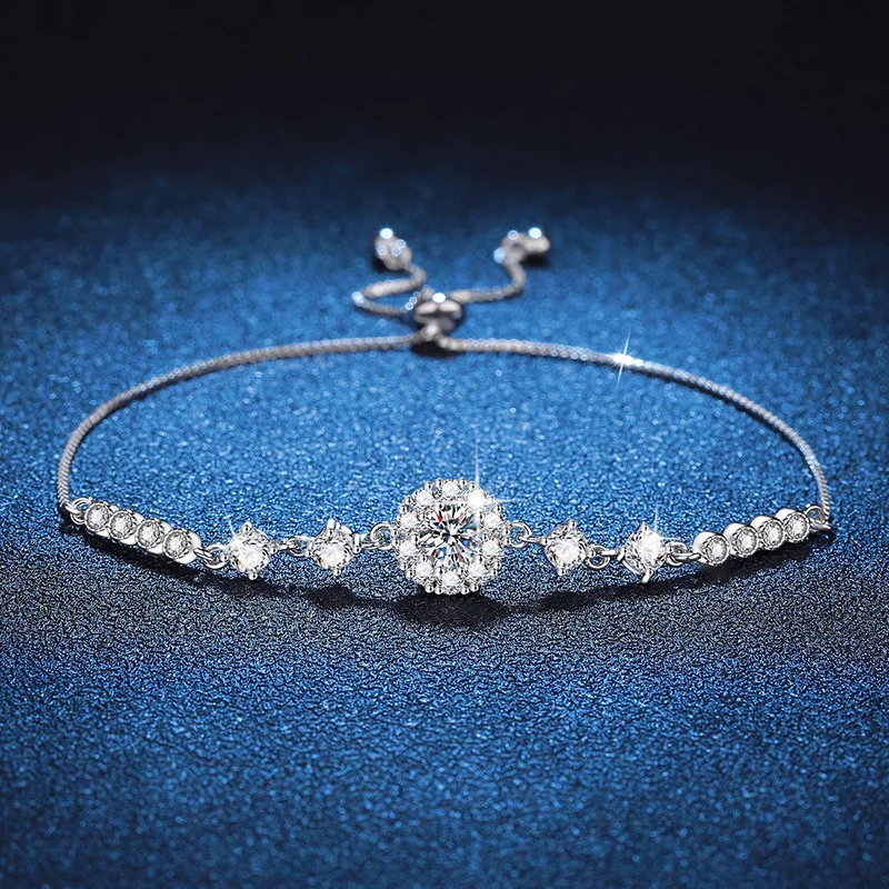 Platinum PT950 18K Gold Moissanite Round Bag with Japanese and Korean High-end Feel, 0.5carat Moissanite Bracelet Adjustable
Platinum PT950 18K Gold Moissanite Round Bag with Japanese and Korean High-end Feel, 0.5carat Moissanite Bracelet Adjustable