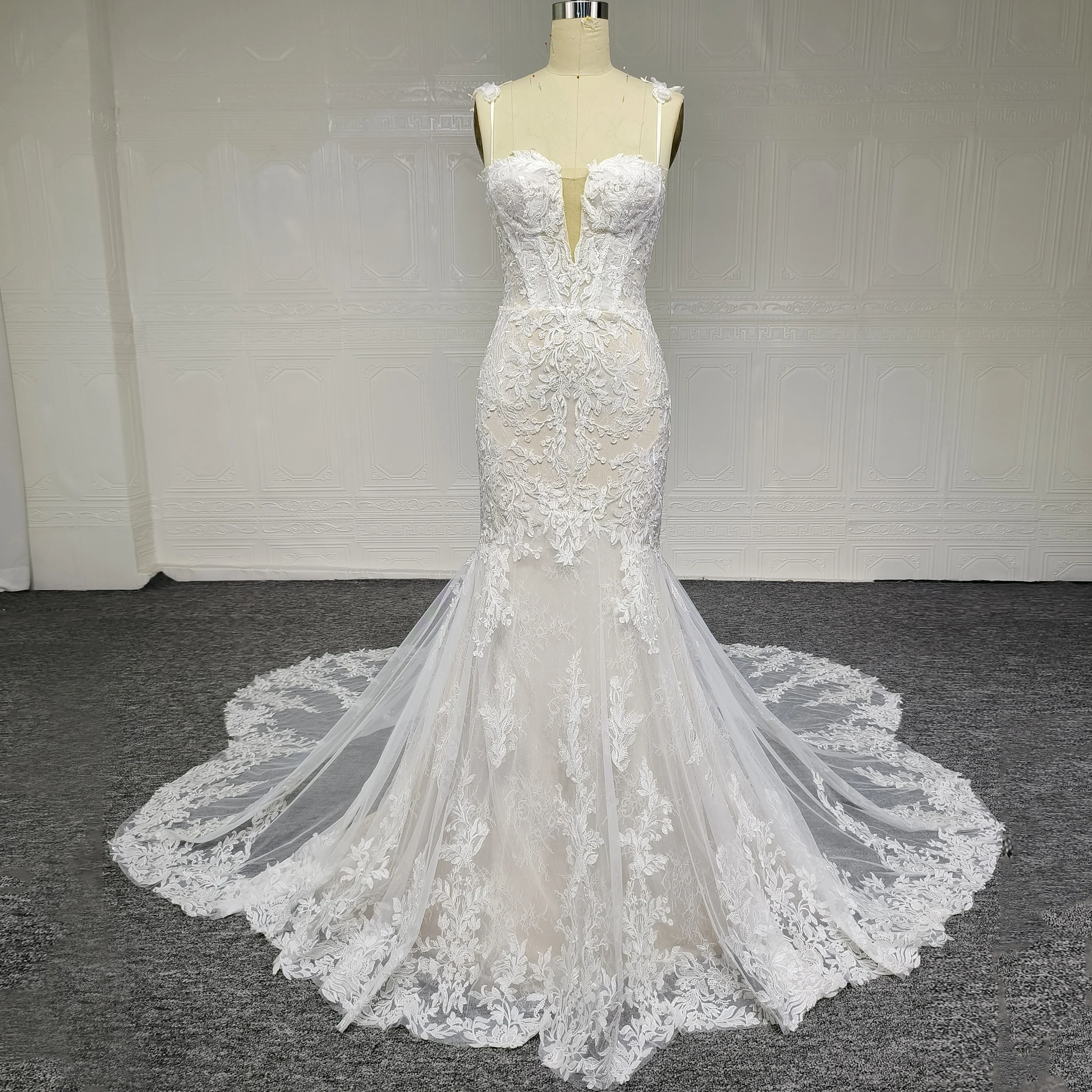 Rosymae Mermaid Wedding Dress Bridal Gown with Dramatic Long Train Elegant White Wedding Dress for Women
Rosymae Mermaid Wedding Dress Bridal Gown with Dramatic Long Train Elegant White Wedding Dress for Women