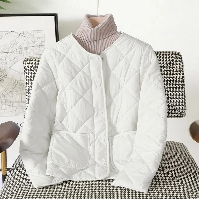 Autumn/Winter Women's Jacket 2025 Fashion New Cotton Padded Jacket Quilted Lightweight Cotton Short Coat for Women Jacket Women
Autumn/Winter Women's Jacket 2025 Fashion New Cotton Padded Jacket Quilted Lightweight Cotton Short Coat for Women Jacket Women