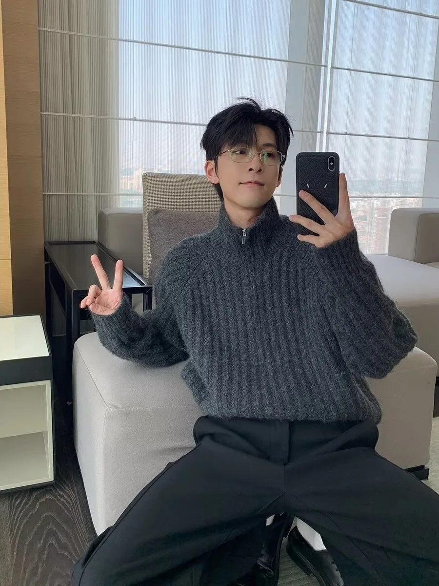 Autumn Winter New Sle Men's High Collar f Zip Knitwear Casual Base irt Loose Fit Long Sve Warm Thermo Stripe Pattern
Autumn Winter New Sle Men's High Collar f Zip Knitwear Casual Base irt Loose Fit Long Sve Warm Thermo Stripe Pattern