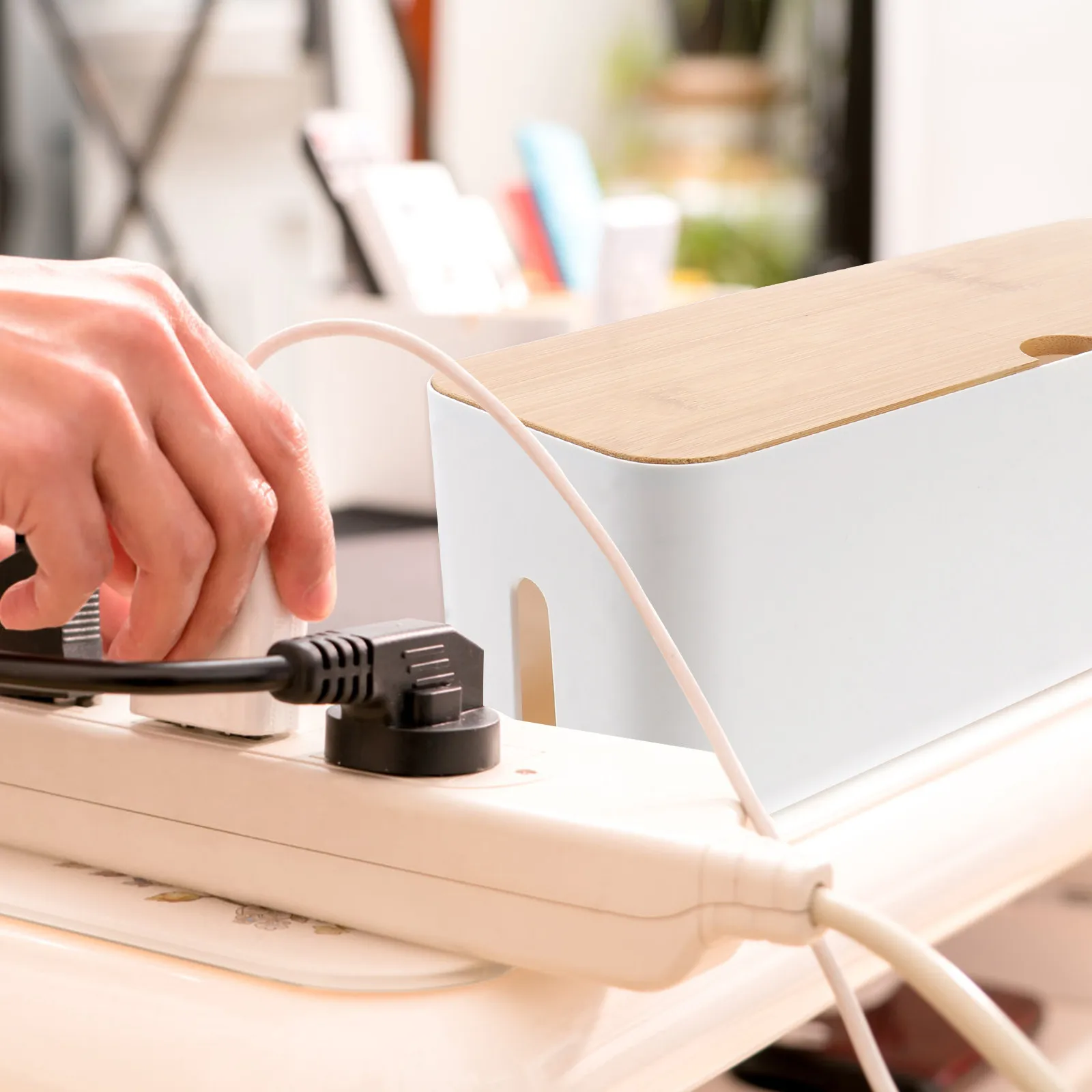 Бокс для организации кабелей, белый пластиковый органайзер для удлинителей с деревянной крышкой, для дома и офиса, большой контейнер для проводов
Бокс для организации кабелей, белый пластиковый органайзер для удлинителей с деревянной крышкой, для дома и офиса, большой контейнер для проводов