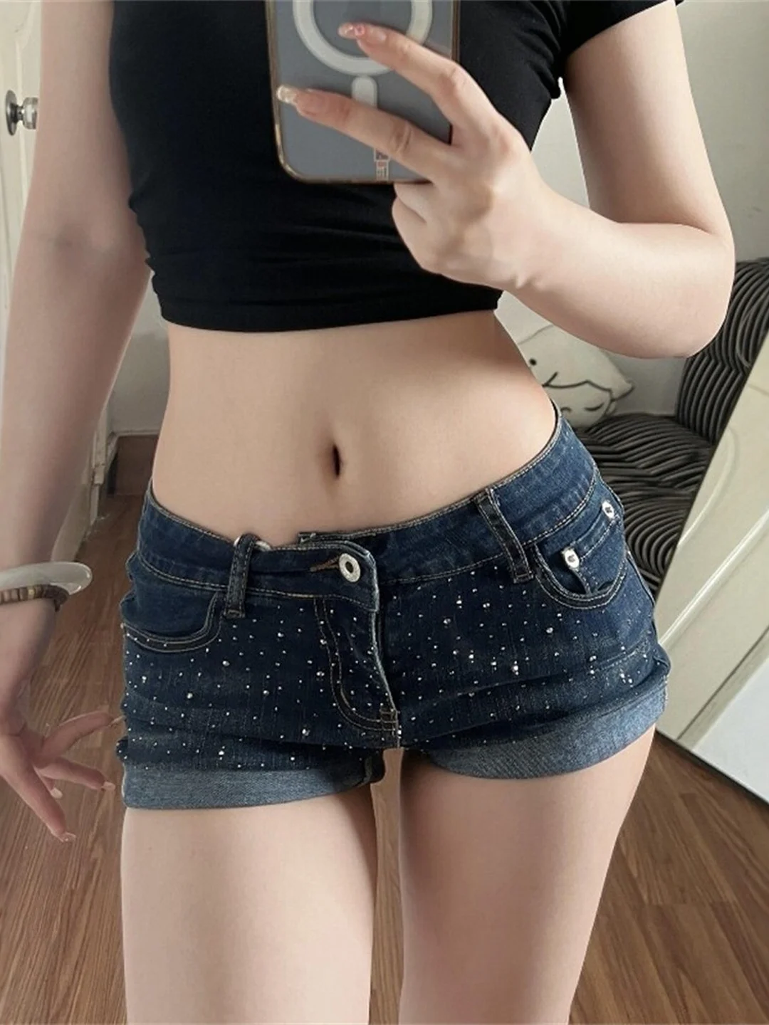 American Style Spicy Girl Rhinestone Denim Shorts Women Summer plus Size Fat MM Wrap around Pants Low Waist Slim A-Line Outdo...
American Style Spicy Girl Rhinestone Denim Shorts Women Summer plus Size Fat MM Wrap around Pants Low Waist Slim A-Line Outdo...