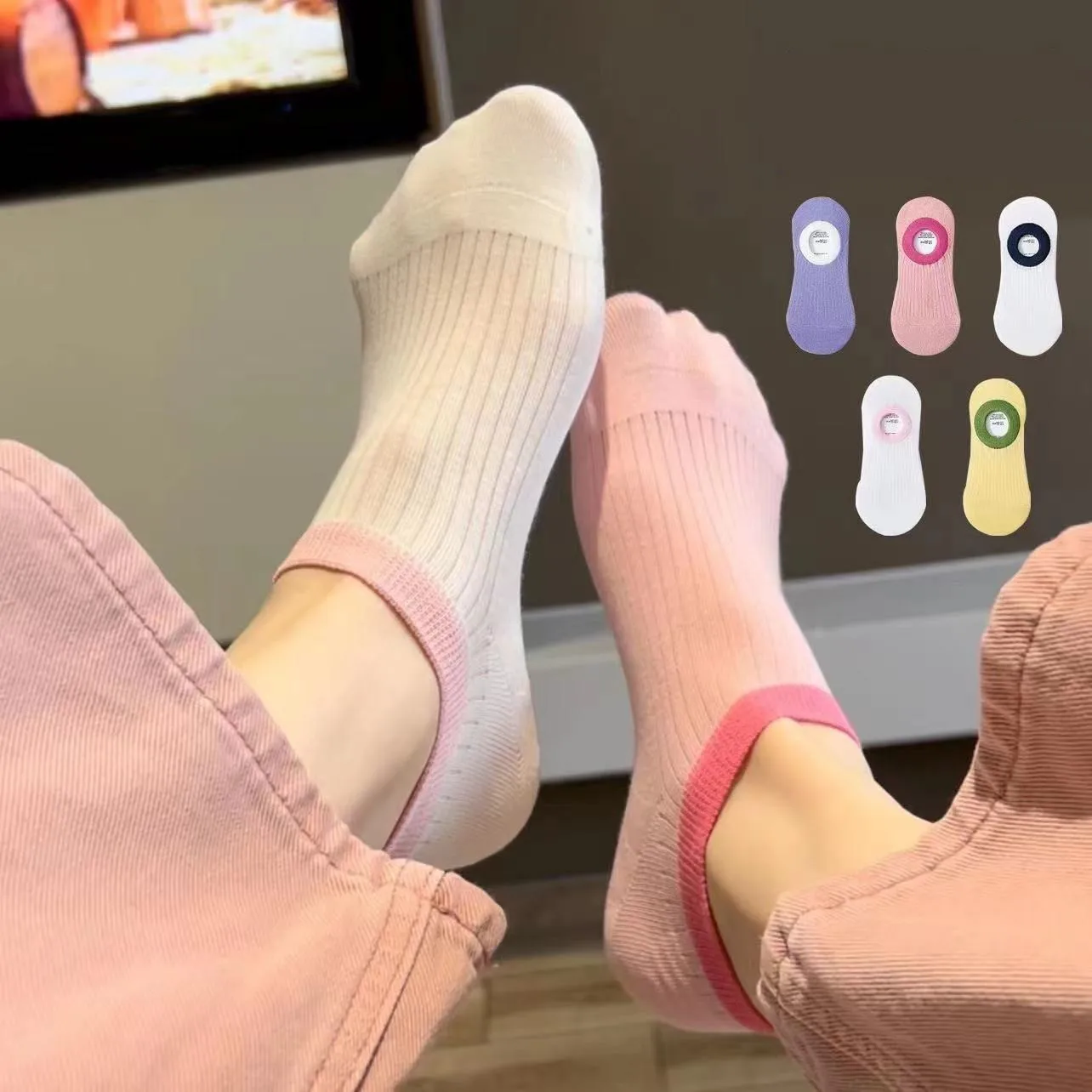 2pairs Women Socks Breathable Sports socks Solid Color Boat socks Comfortable Cotton Ankle Socks White pink
2pairs Women Socks Breathable Sports socks Solid Color Boat socks Comfortable Cotton Ankle Socks White pink