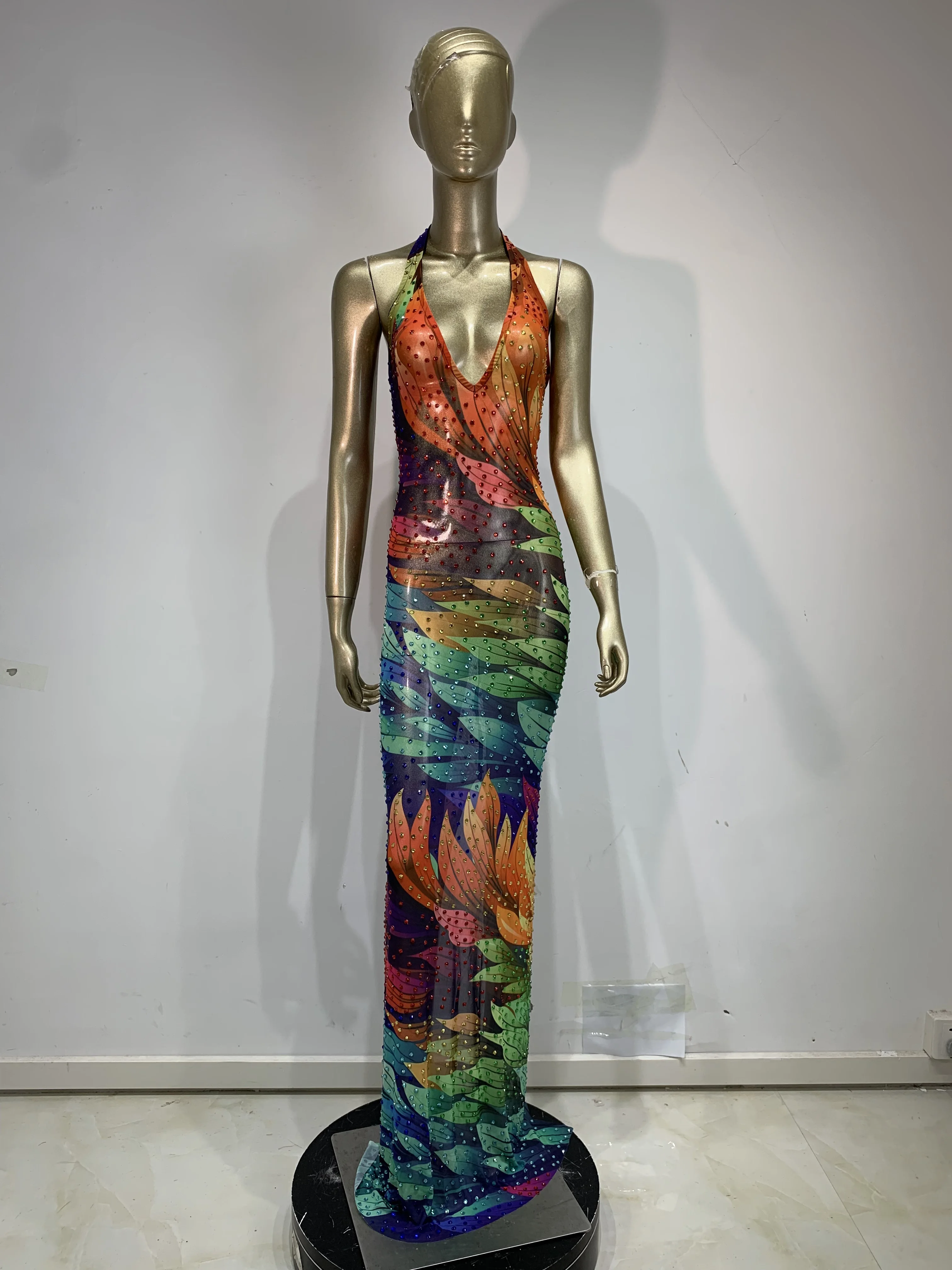 Women Luxury Sexy Backless Shining Diamond Colorful Long Dress Elegant Celebrity Evening Party Club Cocktail Prom Dress
Women Luxury Sexy Backless Shining Diamond Colorful Long Dress Elegant Celebrity Evening Party Club Cocktail Prom Dress