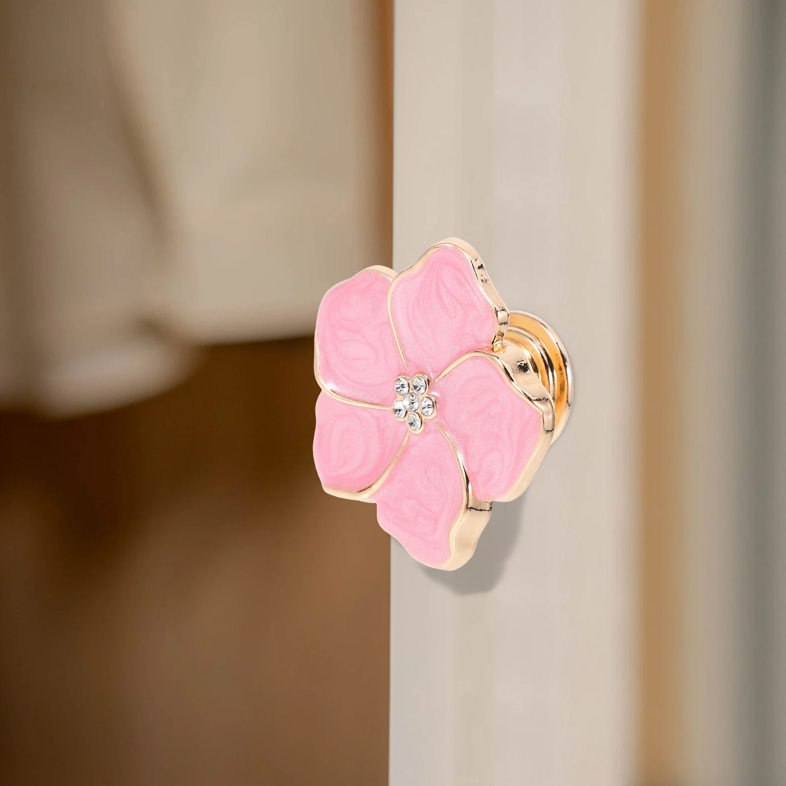 Alloy Flower-Shaped Pull Handle Cabinet Knob Durable for Wardrobe Drawer Kitchen Cupboard Furniture Decor Hardware
Alloy Flower-Shaped Pull Handle Cabinet Knob Durable for Wardrobe Drawer Kitchen Cupboard Furniture Decor Hardware