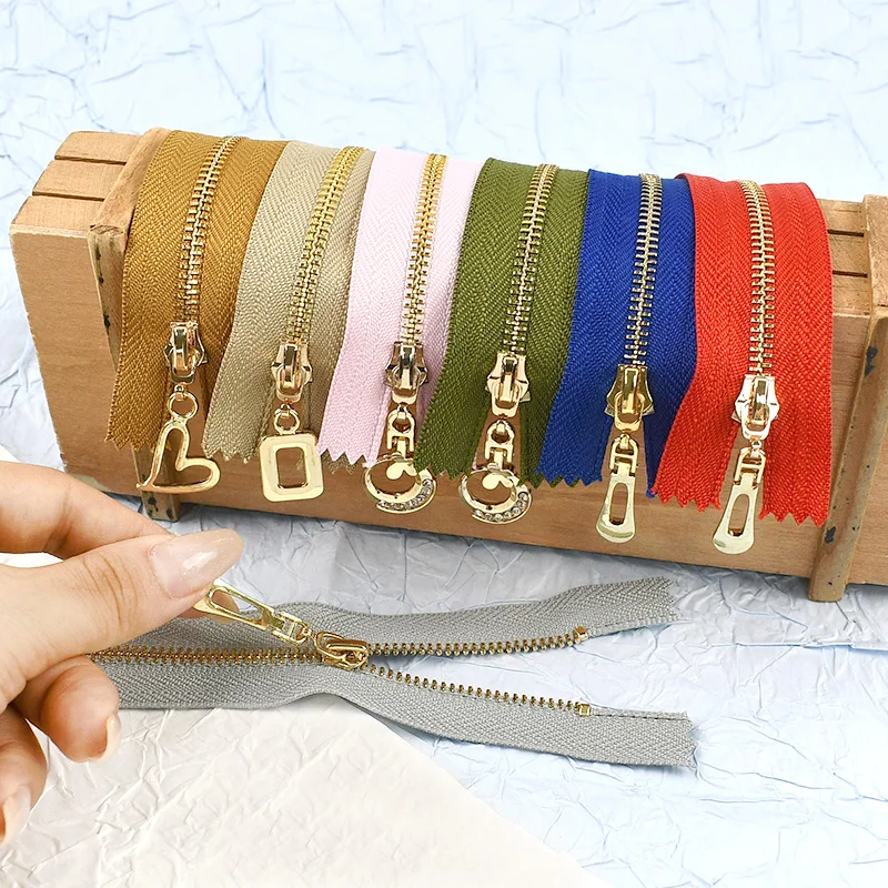 5Pcs 3# Metal Zippers Tape 15-70cm Auto Lock Zipper Bag Purse Decoration Zip Sewing Zips Repair Kits DIY Garment Accessories
5Pcs 3# Metal Zippers Tape 15-70cm Auto Lock Zipper Bag Purse Decoration Zip Sewing Zips Repair Kits DIY Garment Accessories