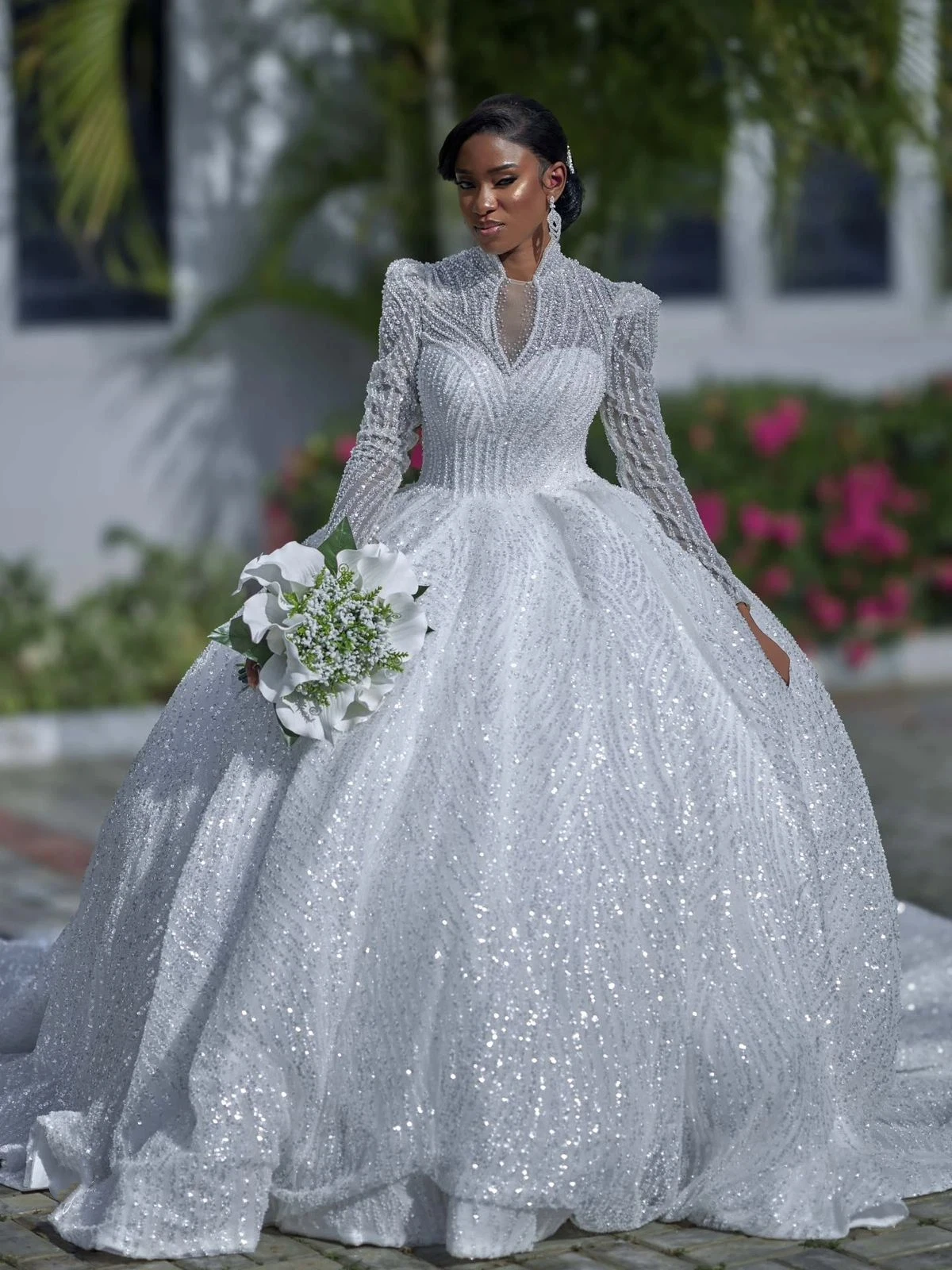 Luxurious Mermaid Lace Crystal Bead Feather Women's Wedding Dress Sexy V-Neck Off The Shoulder Elegant Bridal Gown Customized
Luxurious Mermaid Lace Crystal Bead Feather Women's Wedding Dress Sexy V-Neck Off The Shoulder Elegant Bridal Gown Customized