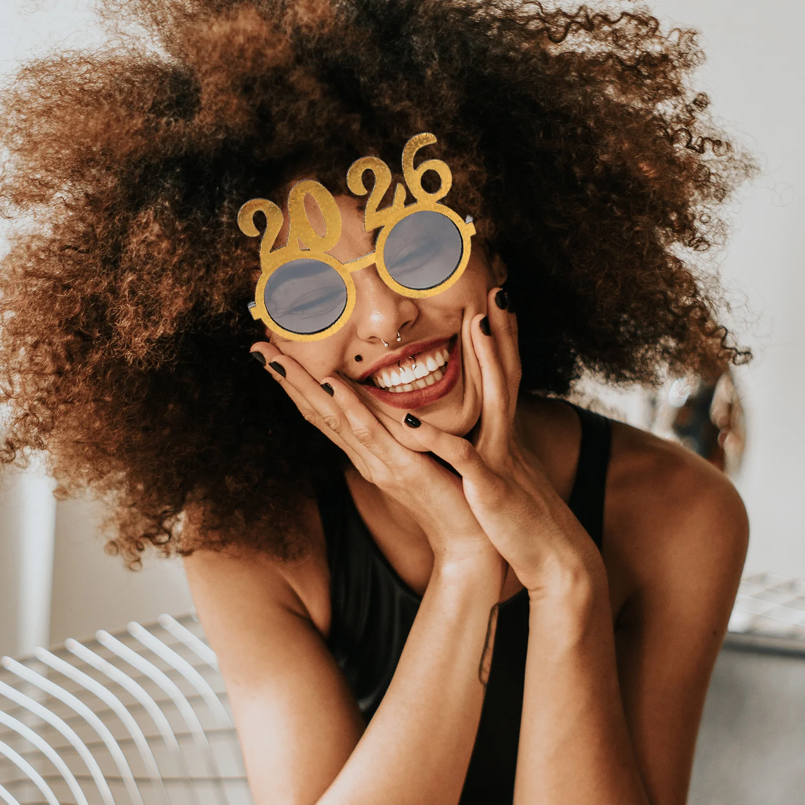 4Pcs 2026 Glasses Round Lens Glitter Finish New Year Celebration Party Eyeglasses Photo Props Festive Eyewear 2026 Sunglasses
4Pcs 2026 Glasses Round Lens Glitter Finish New Year Celebration Party Eyeglasses Photo Props Festive Eyewear 2026 Sunglasses