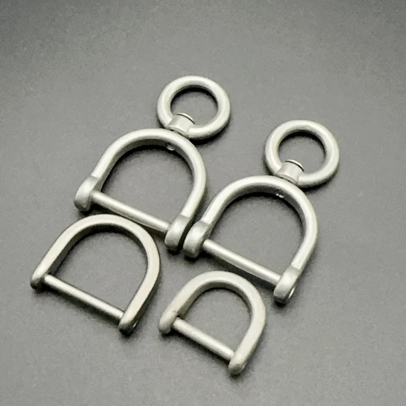 Horseshoe Buckle Titanium Alloy Stainless Steel Key Case Accessories for Women and Men Keychain Car Key Ring
Horseshoe Buckle Titanium Alloy Stainless Steel Key Case Accessories for Women and Men Keychain Car Key Ring