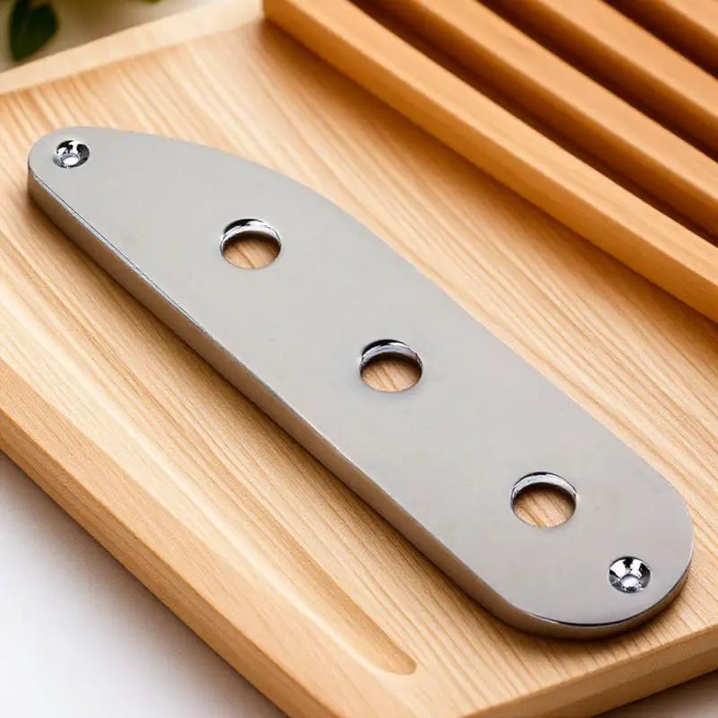 Металлическая панель управления с 3 отверстиями для электрогитары, профессиональная запасная часть для панелей в стиле JB и TL
Металлическая панель управления с 3 отверстиями для электрогитары, профессиональная запасная часть для панелей в стиле JB и TL