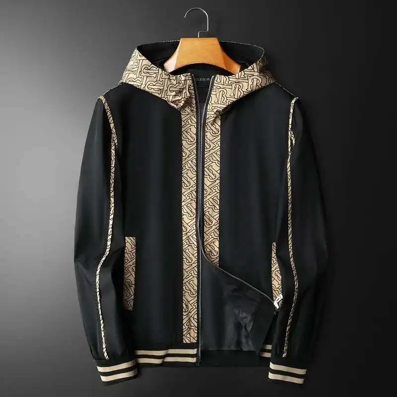 Retro Letter Print Mens Hooded Jacket Color Contrast Classic Fashion Designer Bomber Jackets Men Party Club Outfit Men Black
Retro Letter Print Mens Hooded Jacket Color Contrast Classic Fashion Designer Bomber Jackets Men Party Club Outfit Men Black