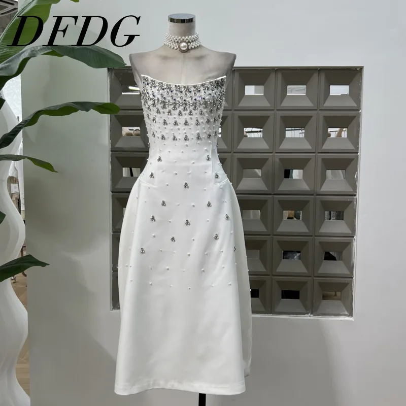DFDG High Quality 2025 Summer New Women's Waist Cinching And Slimming Long Dress With Strapless Nail Bead Decoration Design
DFDG High Quality 2025 Summer New Women's Waist Cinching And Slimming Long Dress With Strapless Nail Bead Decoration Design