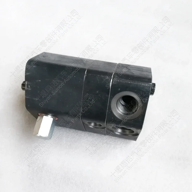 2025 hot sale construction machinery engine parts fuel pump 313-7770 3137770
2025 hot sale construction machinery engine parts fuel pump 313-7770 3137770