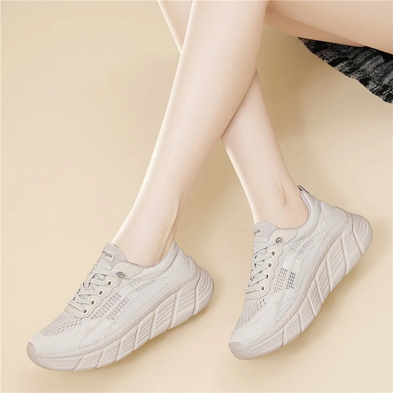 Women's Beige Chunky Platform Dad Sneakers Round Toe Mesh Upper Lace-Up Breathable Lightweight Casual Sports Shoes
Women's Beige Chunky Platform Dad Sneakers Round Toe Mesh Upper Lace-Up Breathable Lightweight Casual Sports Shoes