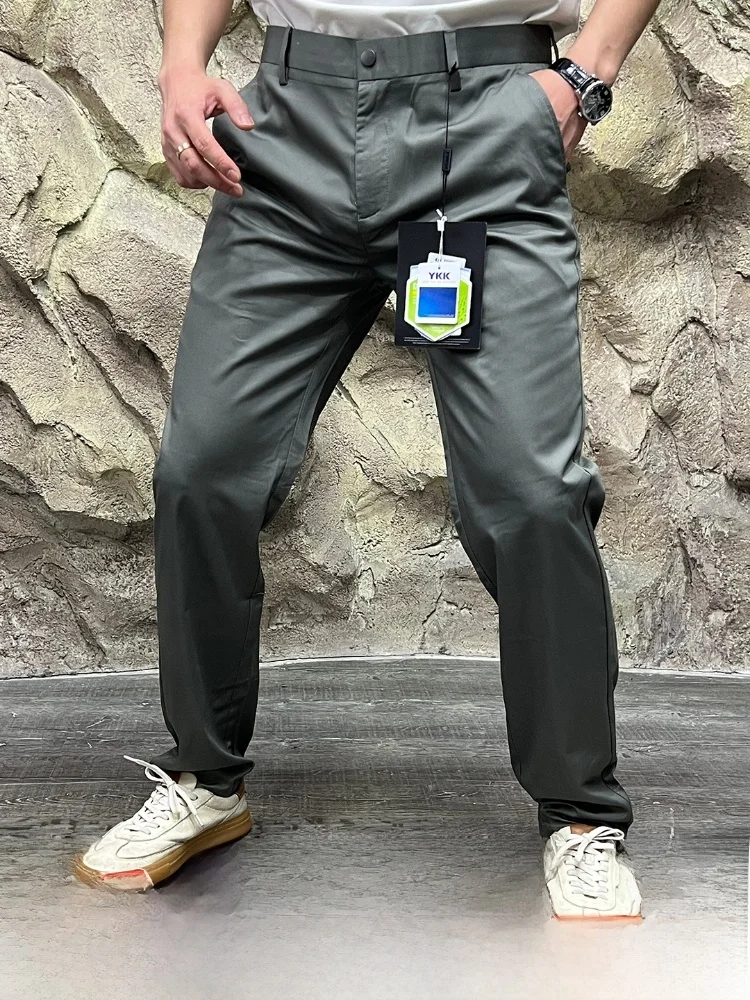 Повседневные прямые брюки из смешанной ткани, шелковые пригородные брюки, тонкие дышащие весенне-летние универсальные удобные молодежные модные брюки
Повседневные прямые брюки из смешанной ткани, шелковые пригородные брюки, тонкие дышащие весенне-летние универсальные удобные молодежные модные брюки