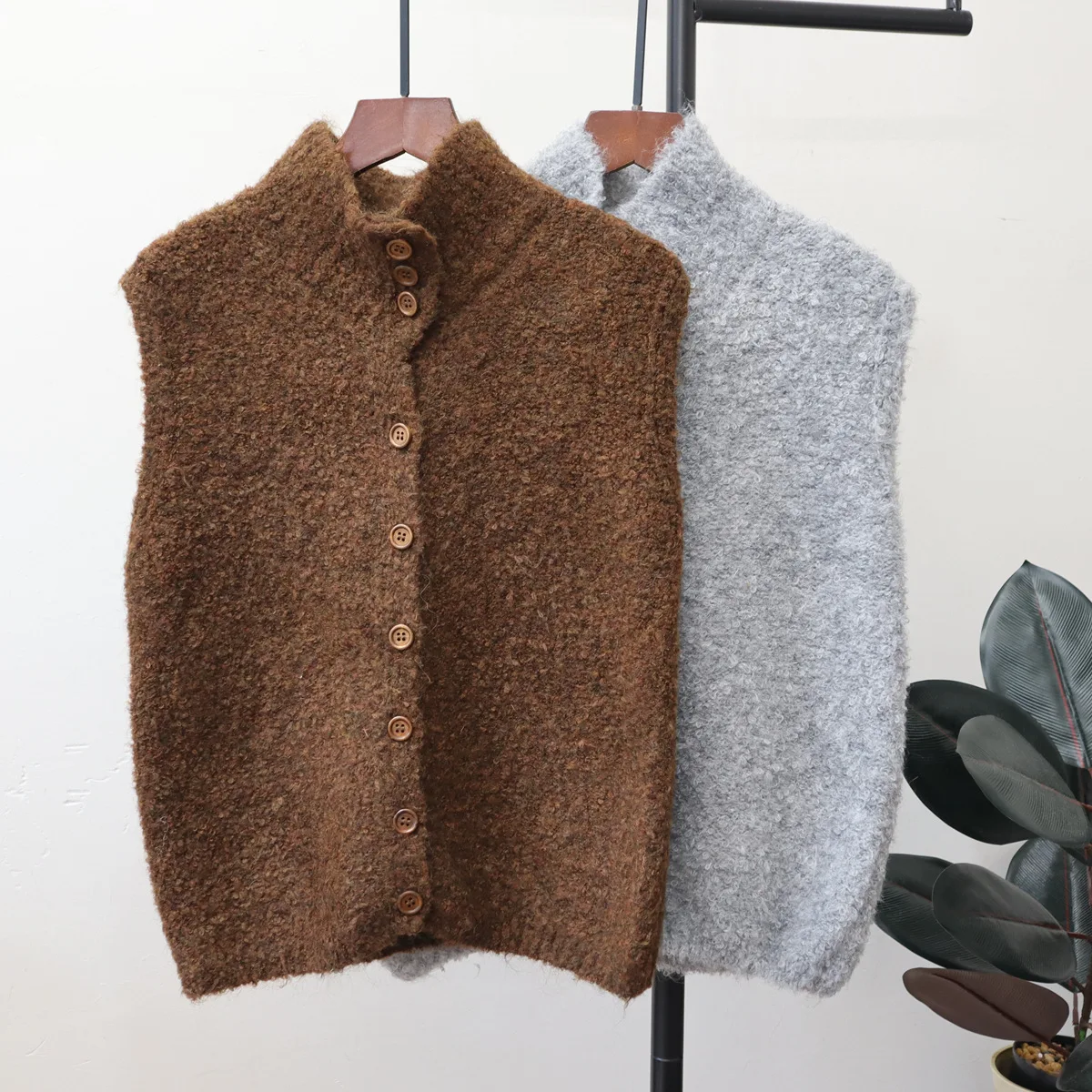 Sweater Vest Women Sweaters Coats Stand Colalr Collar Sleeveless Jumpers Y2k Streetwear Elegant Splice Knit Vests Autumn Winter
Sweater Vest Women Sweaters Coats Stand Colalr Collar Sleeveless Jumpers Y2k Streetwear Elegant Splice Knit Vests Autumn Winter