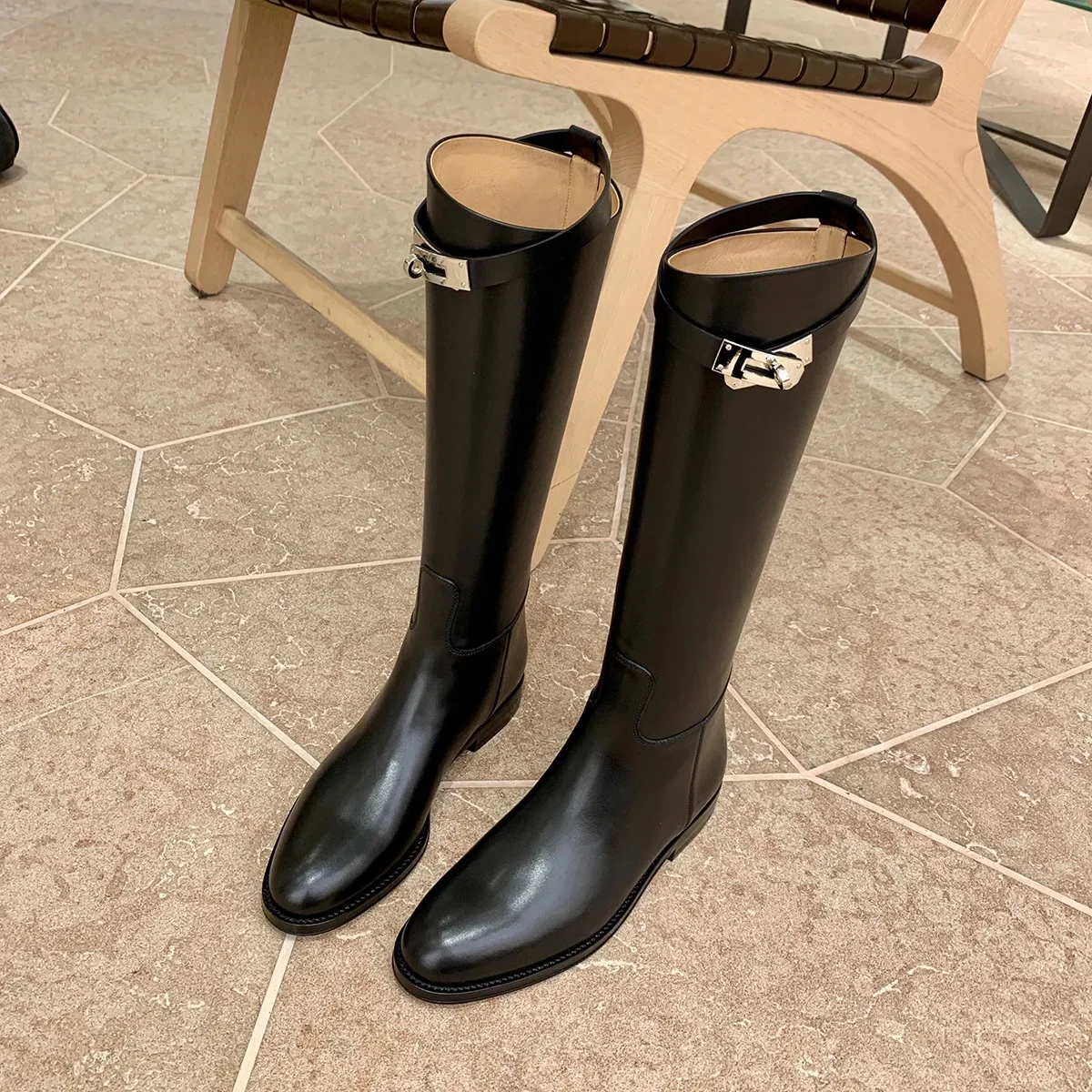 2024 Hot Seller New Round Head Metal Buckle Thigh-high Boots for Women Winter But Knee-wide Casual Mid-height Boots Women Shoes
2024 Hot Seller New Round Head Metal Buckle Thigh-high Boots for Women Winter But Knee-wide Casual Mid-height Boots Women Shoes