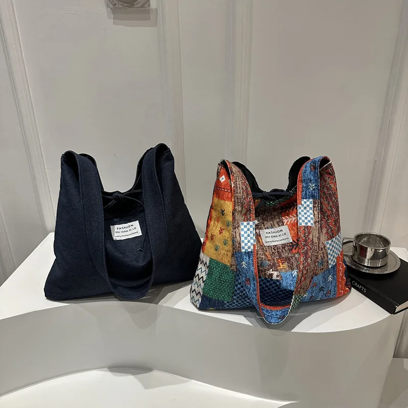 Модная женская сумка большой вместимости подмышки, новинка 2025 года, лоскутные двусторонние сумки на одно плечо в этническом стиле
Модная женская сумка большой вместимости подмышки, новинка 2025 года, лоскутные двусторонние сумки на одно плечо в этническом стиле