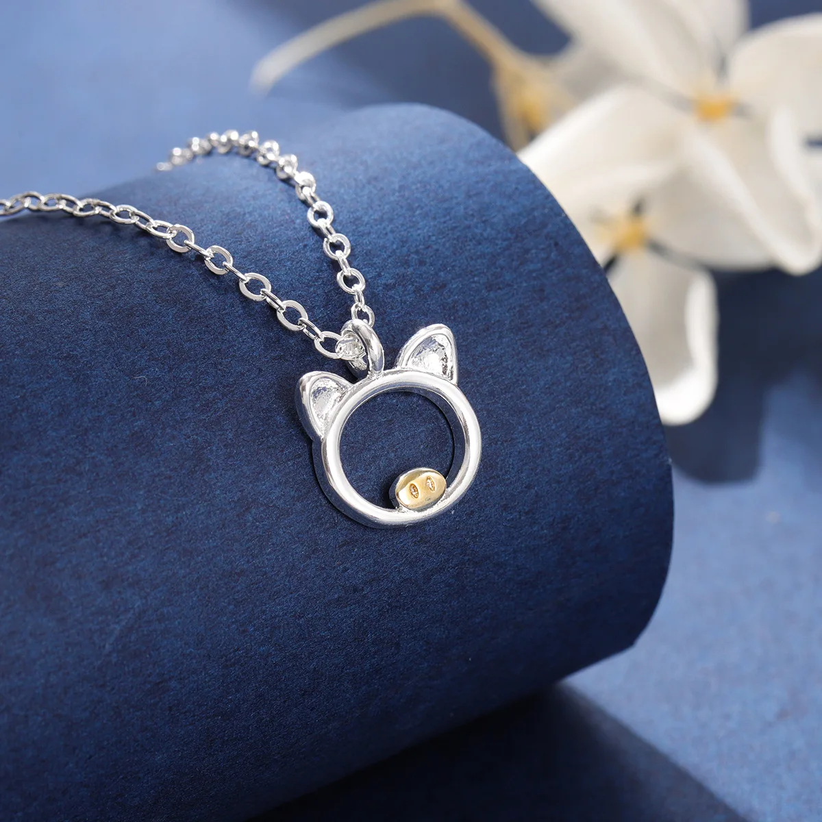 New Creative Beautiful Cute Piglet Female Simple And Lovely 925 Sterling Silver Jewelry Personality Pig Animal Necklaces XL160
New Creative Beautiful Cute Piglet Female Simple And Lovely 925 Sterling Silver Jewelry Personality Pig Animal Necklaces XL160