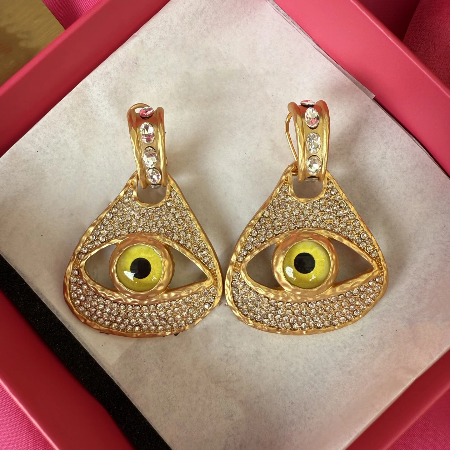 Gazing JewelryEurope America Designer Top Quality Full Diamond Crystal Eye Earrings Women Luxury Jewelry Party Accessories Trend
Gazing JewelryEurope America Designer Top Quality Full Diamond Crystal Eye Earrings Women Luxury Jewelry Party Accessories Trend