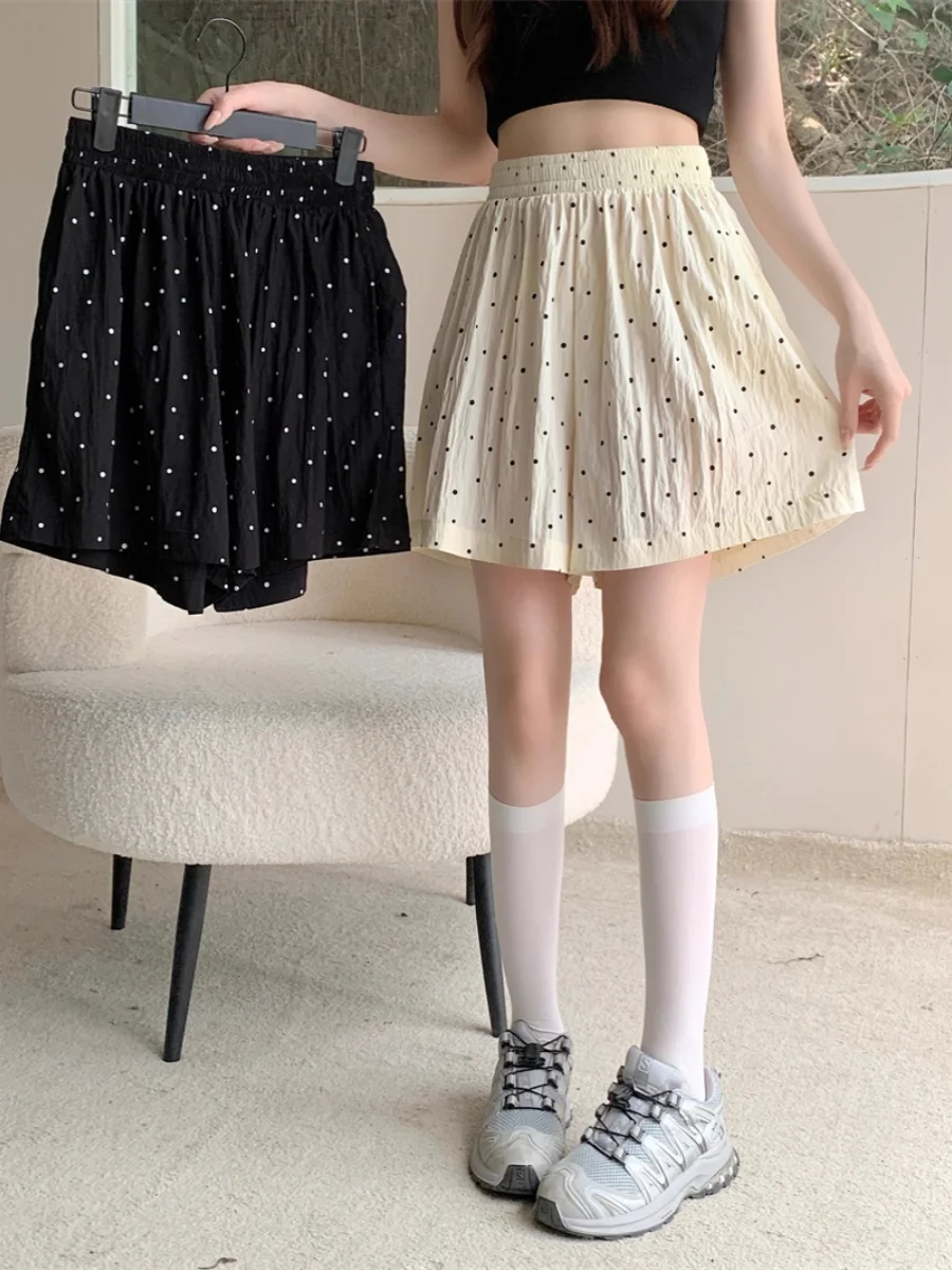 Ice Silk Wide Leg Pants Women's Summer New Outwear A-Line Cool Casual Sports Shorts High Waist Short Length Thin Model
Ice Silk Wide Leg Pants Women's Summer New Outwear A-Line Cool Casual Sports Shorts High Waist Short Length Thin Model