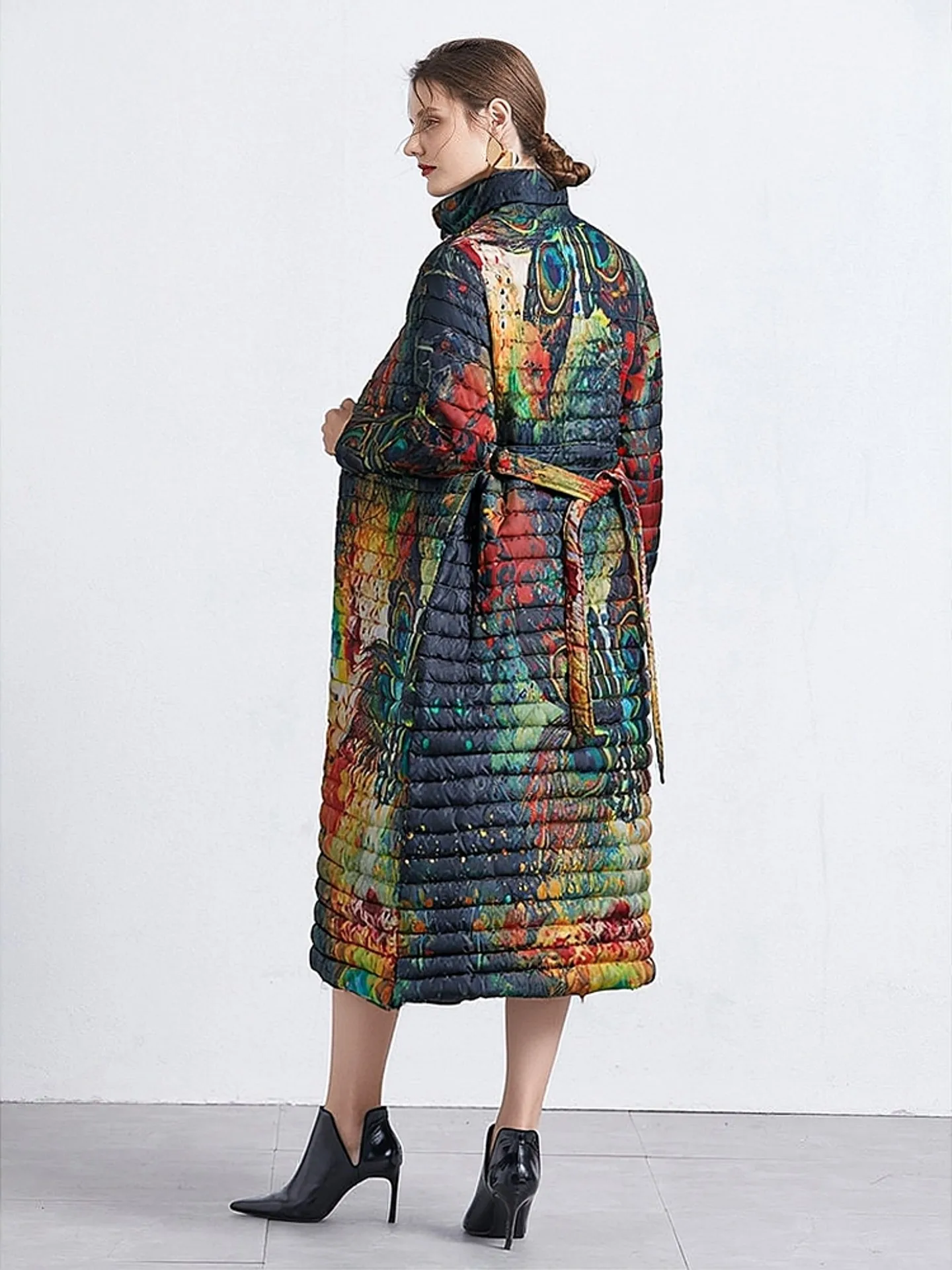 Зимнее новое пальто Sle 90 из белого пуха, средней длины, приталенное, модное, прямого кроя, из полиэфирного волокна
Зимнее новое пальто Sle 90 из белого пуха, средней длины, приталенное, модное, прямого кроя, из полиэфирного волокна