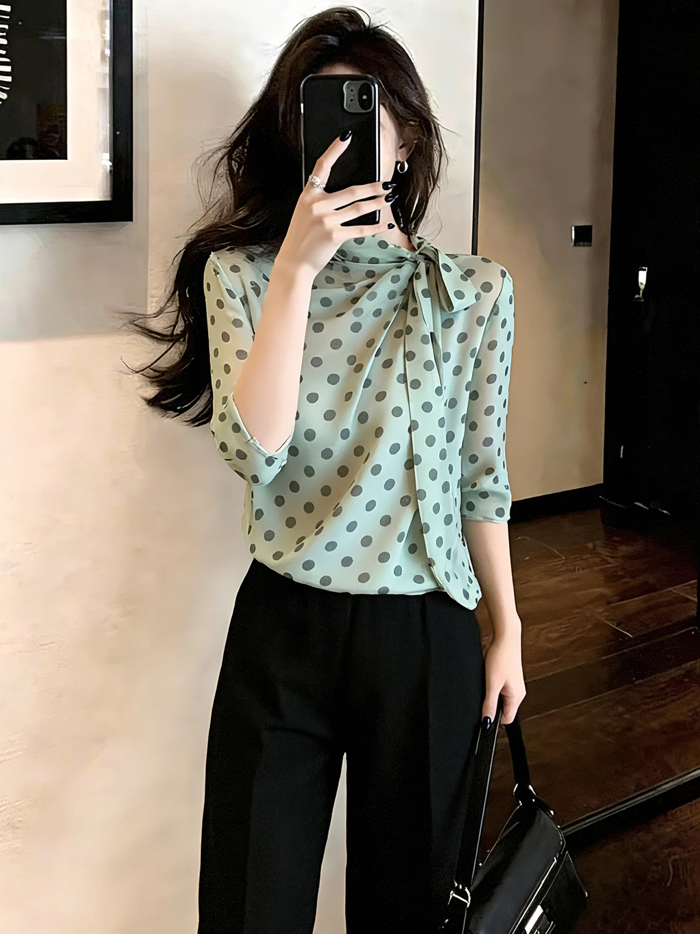 Elegant Polka Dot Tie Dotted Chiffon Shirt Women's Fashionable Spring Autumn Versatile Long Sleeve Loose Fit Casual Shirt
Elegant Polka Dot Tie Dotted Chiffon Shirt Women's Fashionable Spring Autumn Versatile Long Sleeve Loose Fit Casual Shirt