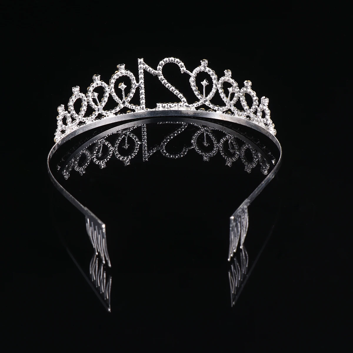 Birthday Crown Rhinestone Alloy Headpiece Comb Design for Stable Wearing Shining Star Party Engagement Accessories
Birthday Crown Rhinestone Alloy Headpiece Comb Design for Stable Wearing Shining Star Party Engagement Accessories