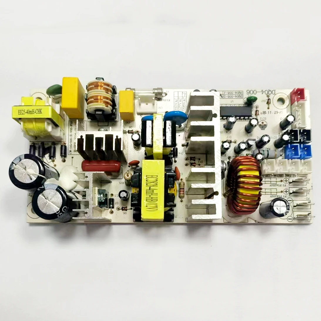 Suitable for replacing the main board of the DQ04-006 power board in the Kerong KWS-30T red wine cabinet circuit board
Suitable for replacing the main board of the DQ04-006 power board in the Kerong KWS-30T red wine cabinet circuit board