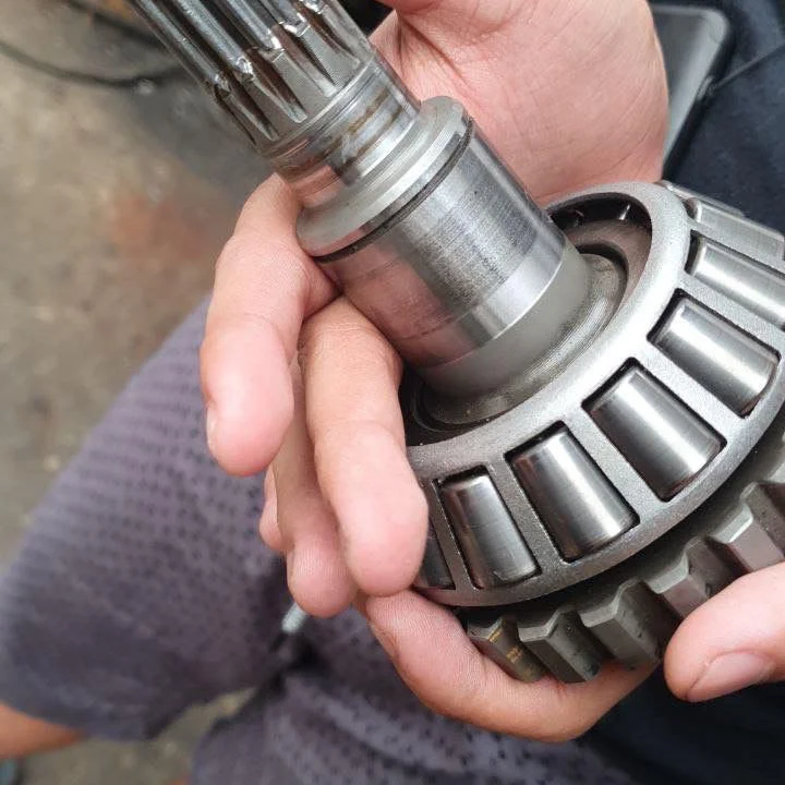 PC130-7 pc130-7 Приводной вал поворотного двигателя с подшипником
PC130-7 pc130-7 Приводной вал поворотного двигателя с подшипником