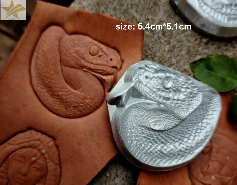Snake Maidush Pattern Hand-work Unique Leather Carving Embossing Mold DIY Stamp Punch Stamping Printing Tool for Leather Working
Snake Maidush Pattern Hand-work Unique Leather Carving Embossing Mold DIY Stamp Punch Stamping Printing Tool for Leather Working
