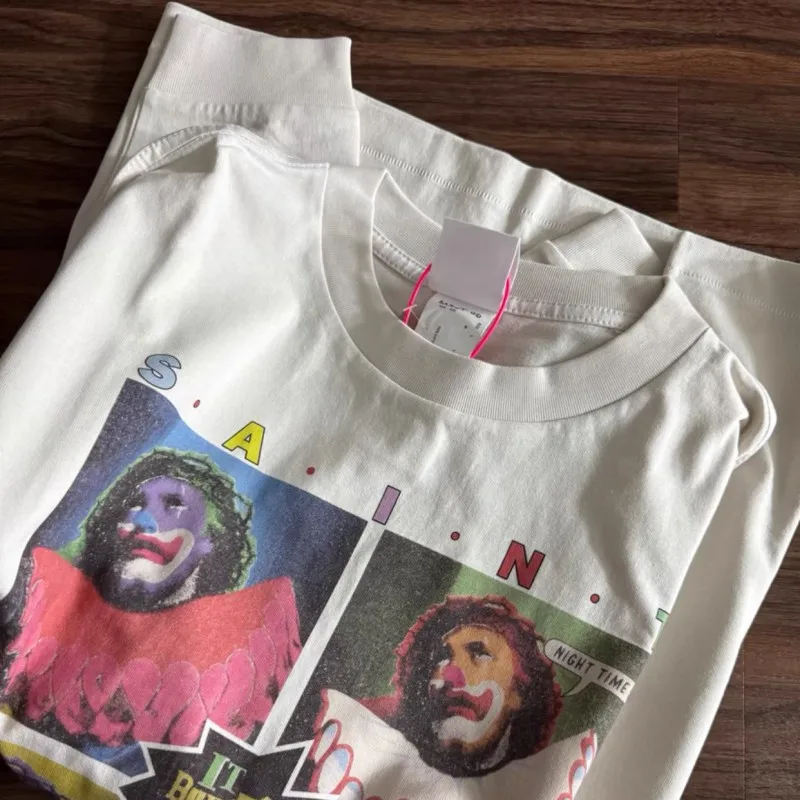 Four Grid Colorful Graffiti Joker Pattern Round Neck Pullover Saint Long Sleeved Tshirts Vintage Streetwear Loose Men Women Tops
Four Grid Colorful Graffiti Joker Pattern Round Neck Pullover Saint Long Sleeved Tshirts Vintage Streetwear Loose Men Women Tops