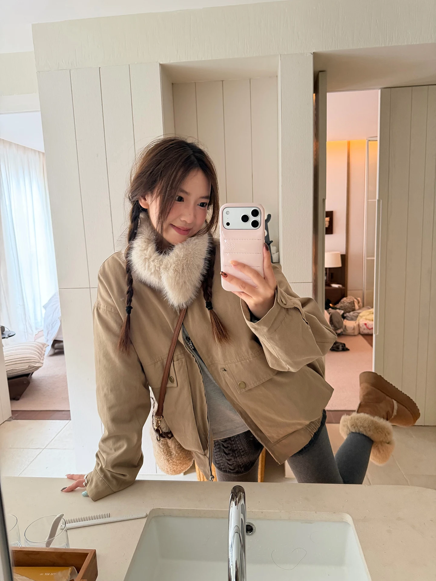 Женское зимнее пальто Thiened Jaet, большой меховой воротник, теплый топ с хлопковым наполнителем, цветная рабочая одежда, повседневная верхняя одежда
Женское зимнее пальто Thiened Jaet, большой меховой воротник, теплый топ с хлопковым наполнителем, цветная рабочая одежда, повседневная верхняя одежда