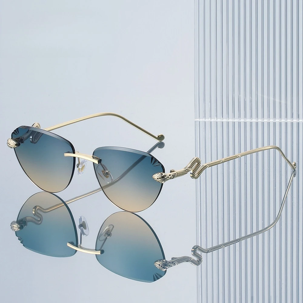 2026 новые солнцезащитные очки без оправы «кошачий глаз» в стиле панк, женские роскошные брендовые сексуальные модные безрамочные солнцезащитные очки для женщин, винтажные очки UV400
2026 новые солнцезащитные очки без оправы «кошачий глаз» в стиле панк, женские роскошные брендовые сексуальные модные безрамочные солнцезащитные очки для женщин, винтажные очки UV400