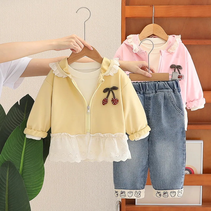 2025 Autumn Baby Girls Zip-Up Hooded Jacket Set with Lace Trim + T-shirt + Jeans 3-Piece Outfit for Toddler 1-5 Years 
2025 Autumn Baby Girls Zip-Up Hooded Jacket Set with Lace Trim + T-shirt + Jeans 3-Piece Outfit for Toddler 1-5 Years