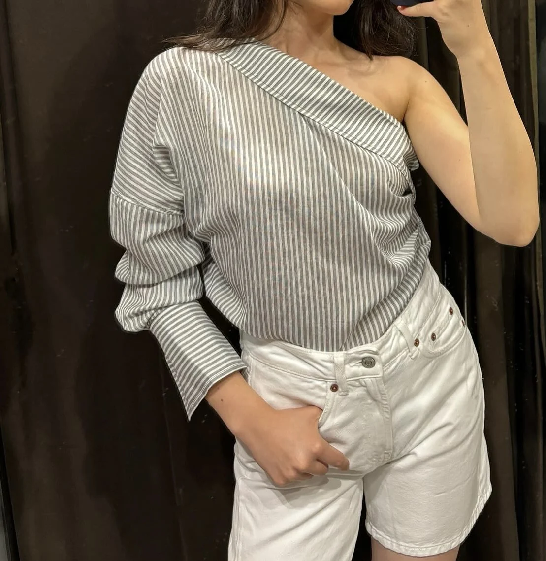 2024 New Autum Women's European And American Style Fashion Versatile Simple Shirt Street Style Striped Asymmetric Top
2024 New Autum Women's European And American Style Fashion Versatile Simple Shirt Street Style Striped Asymmetric Top