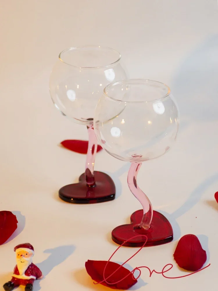 Gift box original love glass wedding gift Valentine's engagement gift goblet design sense glass
Gift box original love glass wedding gift Valentine's engagement gift goblet design sense glass