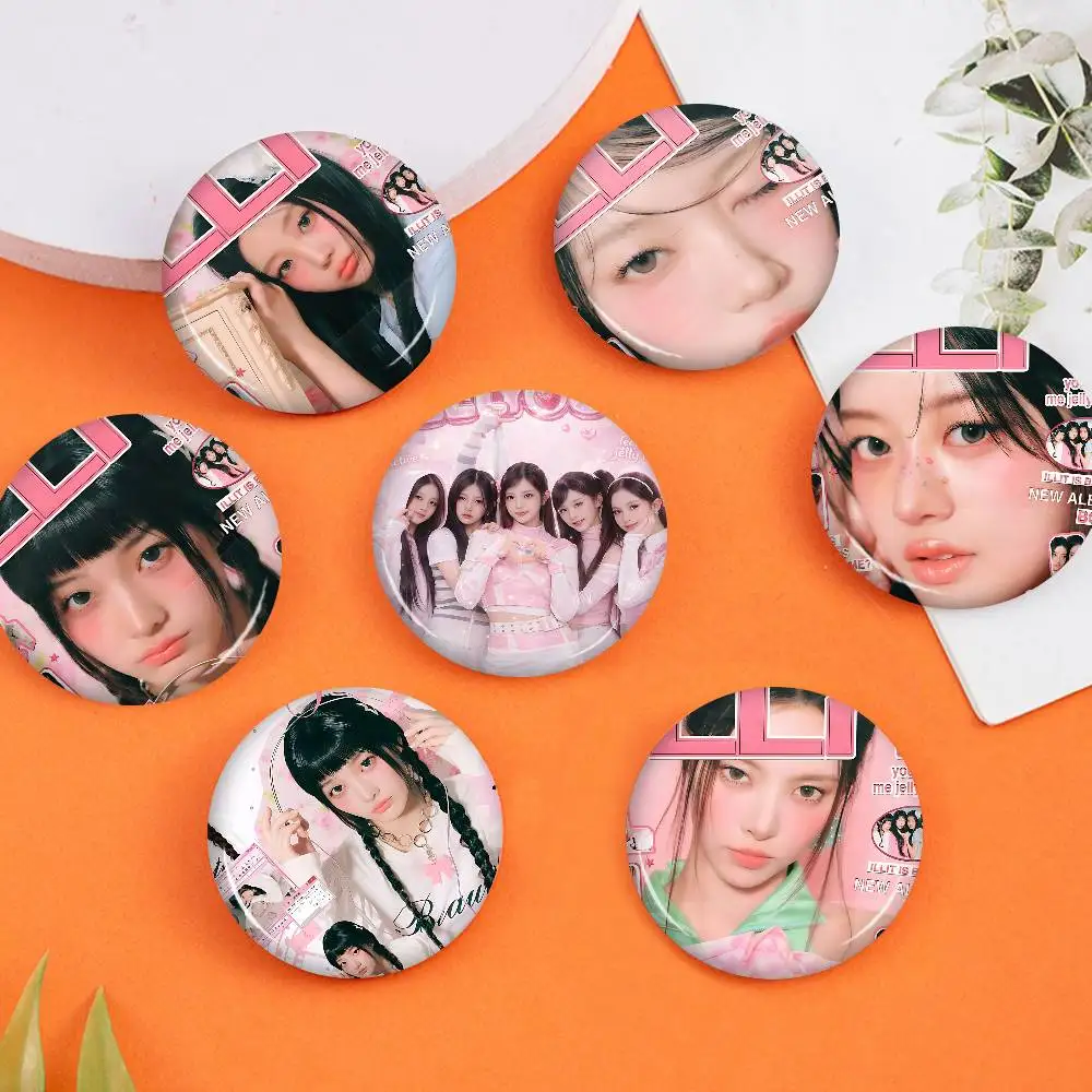 Famous Kpop Singing Group I-Illit-T Music 58mm Cute Anime Figure Icon Badge For Backpack Clothes Chest Ornament Gifts
Famous Kpop Singing Group I-Illit-T Music 58mm Cute Anime Figure Icon Badge For Backpack Clothes Chest Ornament Gifts