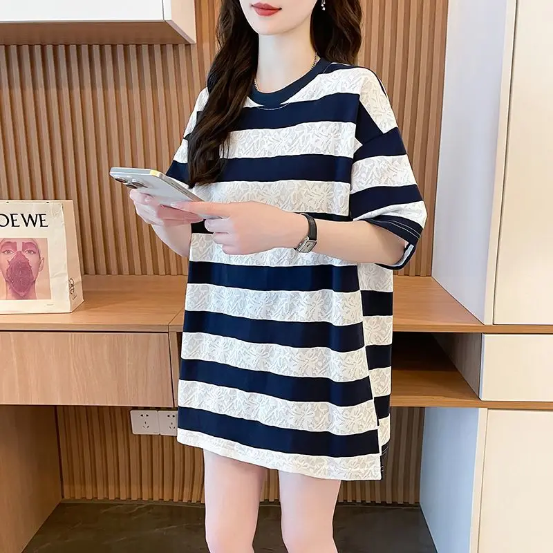Women Striped Lace T-Shirt Short Loose Casual Top Summer Beachwear Comfortable Cotton Blend Tee
Women Striped Lace T-Shirt Short Loose Casual Top Summer Beachwear Comfortable Cotton Blend Tee