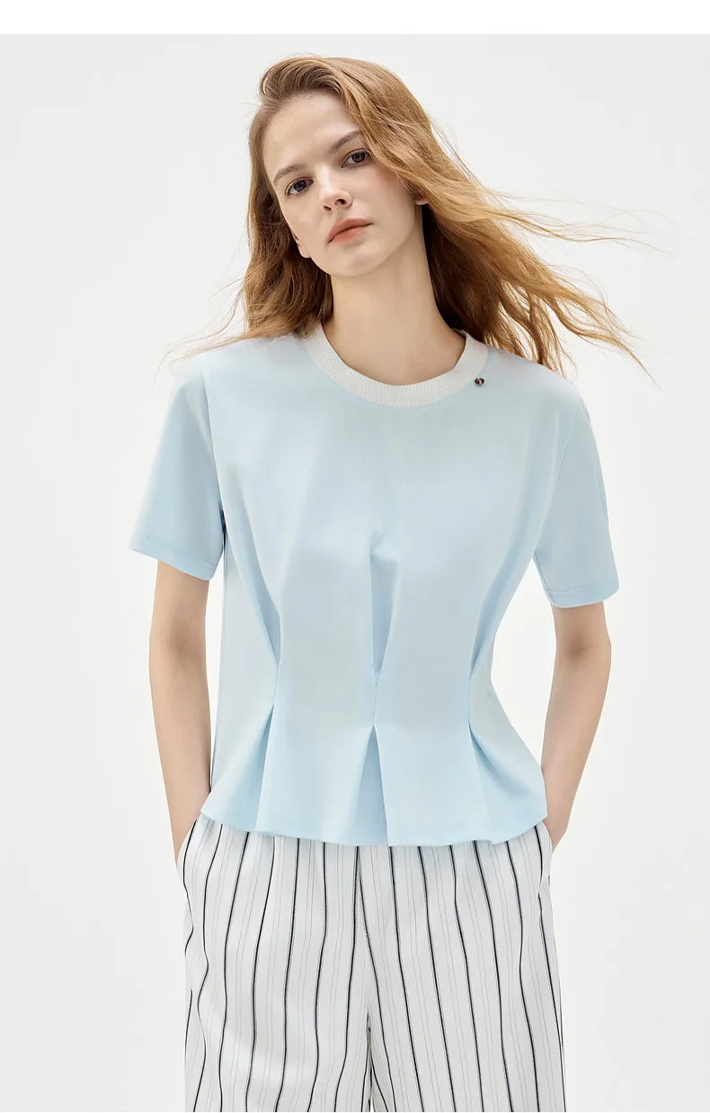 Light Blue White Contrast Crew Neck Knit Top Women Front Pleated Waist Slim Short Sleeve Mini Metal Badge Casual Summer Blouse
Light Blue White Contrast Crew Neck Knit Top Women Front Pleated Waist Slim Short Sleeve Mini Metal Badge Casual Summer Blouse