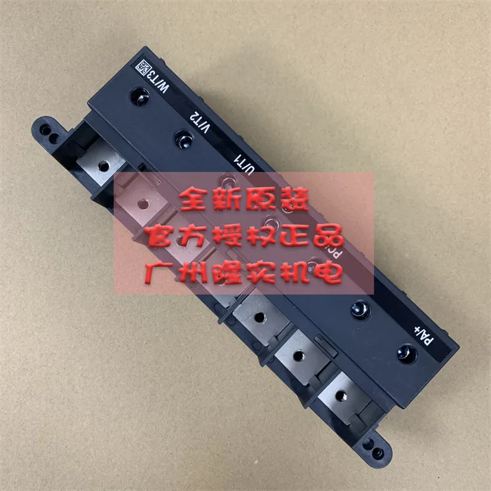 Новые оригинальные запасные части ATV610-630-930-400V: силовой терминал (выход) BTB690-00
Новые оригинальные запасные части ATV610-630-930-400V: силовой терминал (выход) BTB690-00