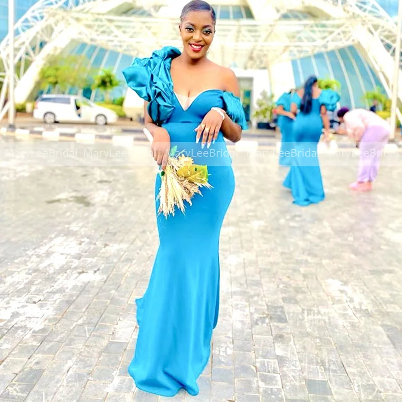 One Shoulder Blue Bridesmaid Dresses Ruffles One Shoulder Feathers Long Mermaid Wedding Party Dress robe de fête de mariage
One Shoulder Blue Bridesmaid Dresses Ruffles One Shoulder Feathers Long Mermaid Wedding Party Dress robe de fête de mariage