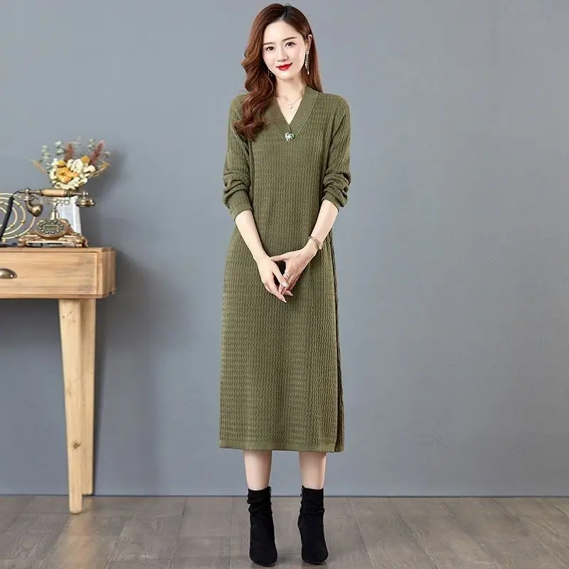 Pullover v-neck sweater women autumn and winter new mid-length knitted bottoming shirt temperament loose pullover sweater female
Pullover v-neck sweater women autumn and winter new mid-length knitted bottoming shirt temperament loose pullover sweater female