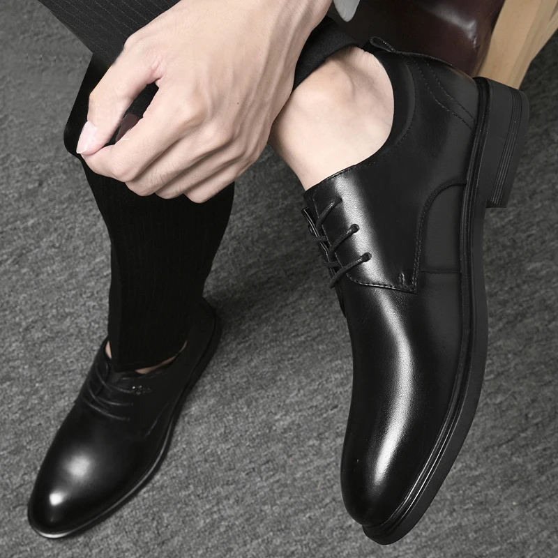 Luxury Brand Mens Comfortable Top Layer Cowhide Business Casual Leather Shoes Spring Black Lace Up Wedding Banquet Leather Shoes
Luxury Brand Mens Comfortable Top Layer Cowhide Business Casual Leather Shoes Spring Black Lace Up Wedding Banquet Leather Shoes