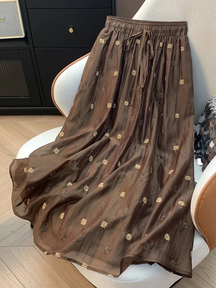 Elegant Embroidered Double Layered Linen A-Line Midi Skirt Women's Summer Elastic Waist Slimming Floaty Cotton Linen Skirt
Elegant Embroidered Double Layered Linen A-Line Midi Skirt Women's Summer Elastic Waist Slimming Floaty Cotton Linen Skirt