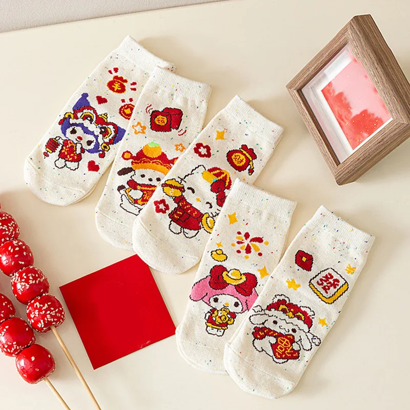 5/ Double forHello Kitty Minso New Year Series Cartoon design Hello Kitty cute sweet female calf socks
5/ Double forHello Kitty Minso New Year Series Cartoon design Hello Kitty cute sweet female calf socks