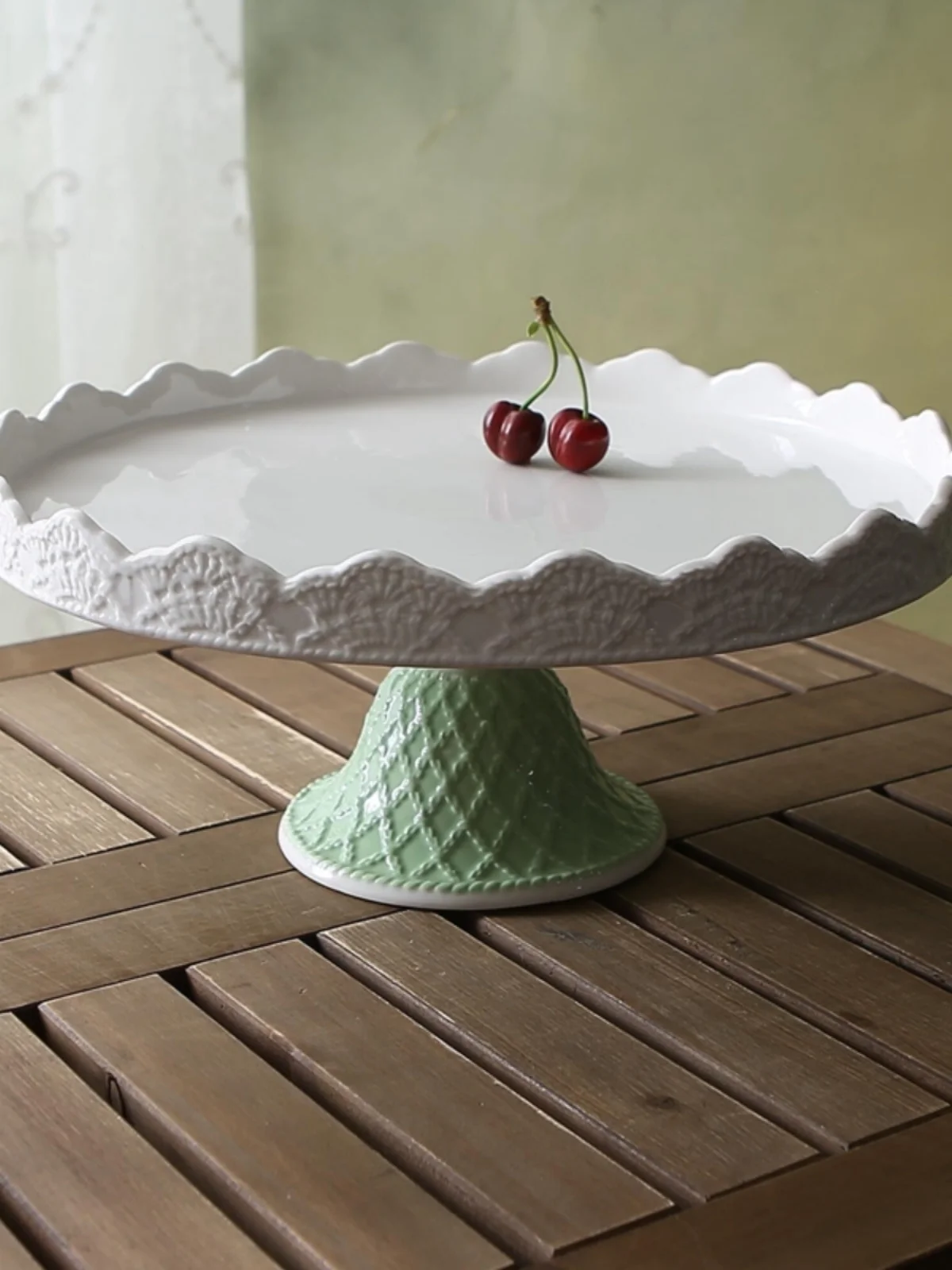 Большой фруктовый поднос с рельефным узором 2 дюйма, роскошный, для банкетов и отелей, простой, геометрический, для сервировки стола
Большой фруктовый поднос с рельефным узором 2 дюйма, роскошный, для банкетов и отелей, простой, геометрический, для сервировки стола