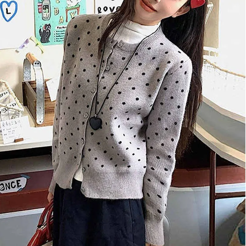 Вязаный свитер, женские кардиганы, новый вязаный свитер с длинным рукавом и круглым вырезом в горошек, кардиган, женские топы, трикотажные изделия Sueters De Mujer 2025 Q934
Вязаный свитер, женские кардиганы, новый вязаный свитер с длинным рукавом и круглым вырезом в горошек, кардиган, женские топы, трикотажные изделия Sueters De Mujer 2025 Q934