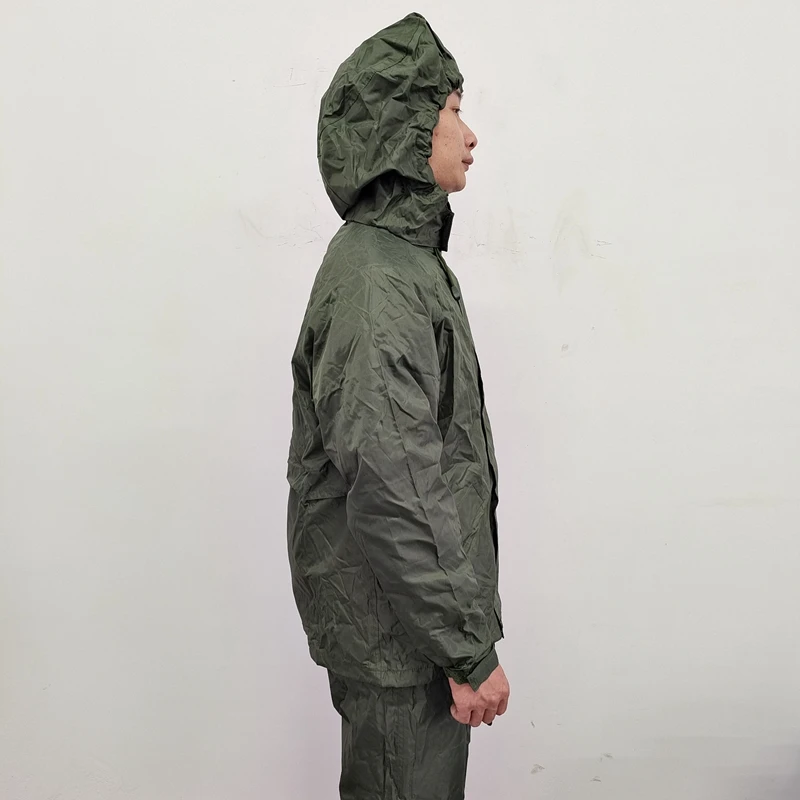 Universal Olive een Separate Raincoat Set Portable Suitabili for Rescue Riding One-Piece Rainwear Men Women ared
Universal Olive een Separate Raincoat Set Portable Suitabili for Rescue Riding One-Piece Rainwear Men Women ared