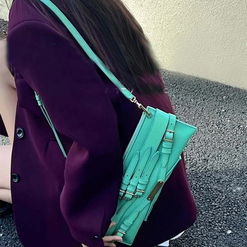 Fashionable Women's Bag 2024 New High-end Texture Single Shoulder Underarm Bags for Women Niche Design Crossbody Ladies Handbag
Fashionable Women's Bag 2024 New High-end Texture Single Shoulder Underarm Bags for Women Niche Design Crossbody Ladies Handbag